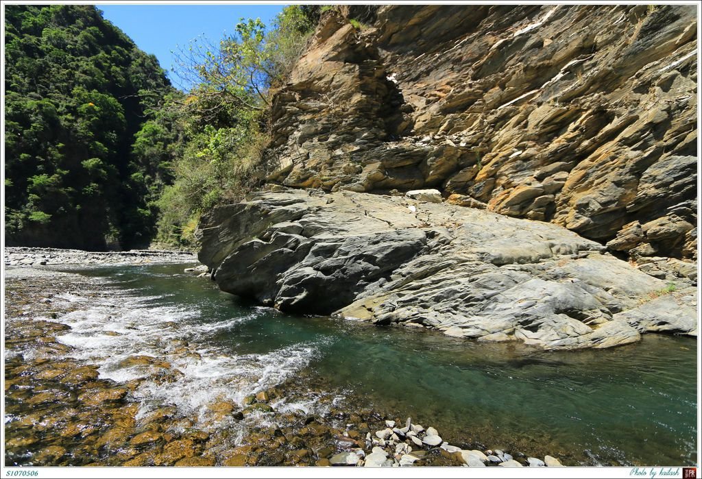 S1070506輕快跌宕的溪流【萬山溫泉】.jpg