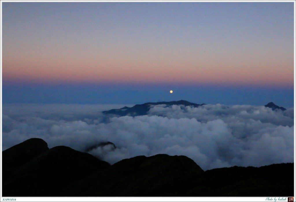 S1091016綺麗的中秋明月【雪山主峰】.jpg
