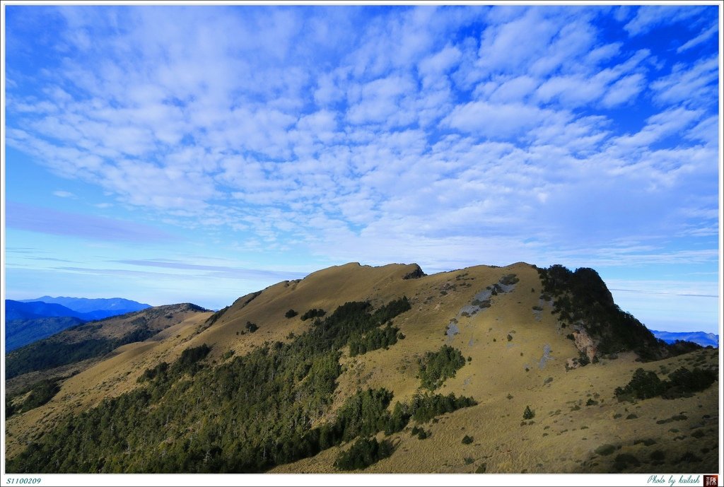 S1100209綿延天際的草原【南玉山】.jpg