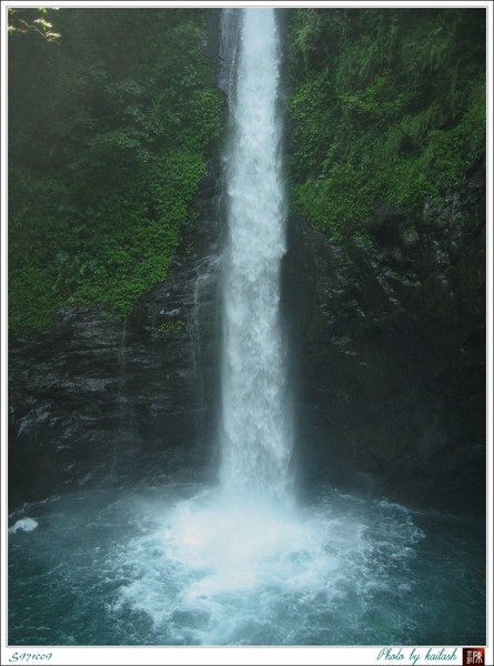 S971009氣勢磅礡的瀑布【茂林谷】.jpg