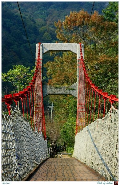 S991203詩情畫意的吊橋【谷關】.jpg