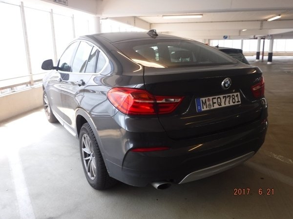 11遊德車伙伴BMW  X4送回它的家了.JPG