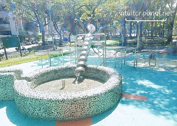 玉成公園戲水區5.jpg