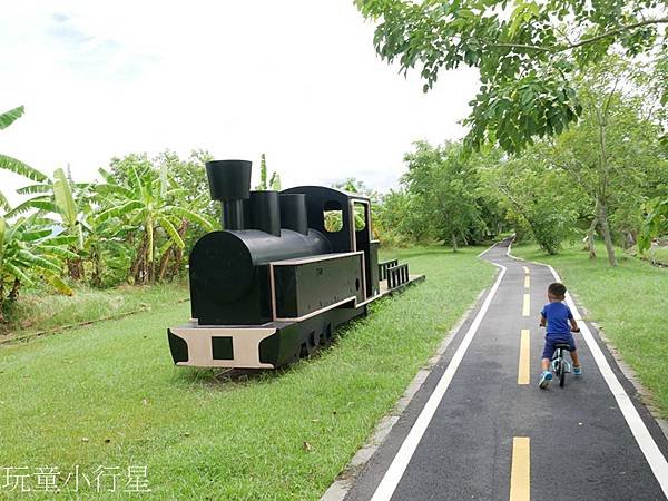 蓮鄉自行車道4.JPG