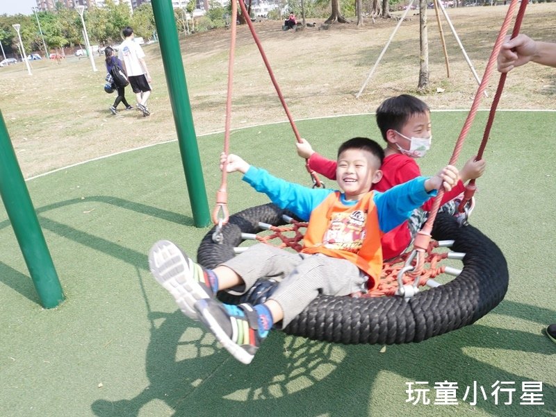 高雄岡山河堤公園20.JPG