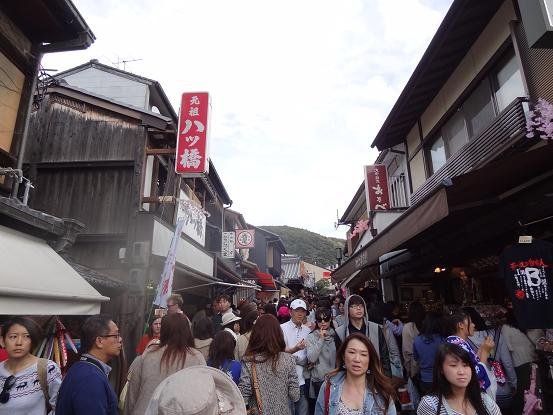 [2014-04-02] 清水寺への道景色