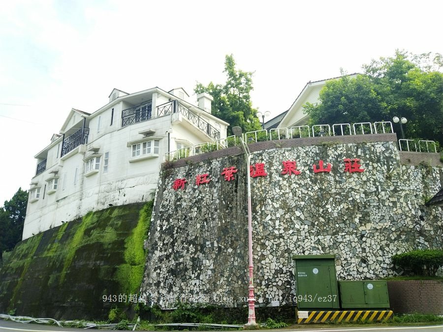 台南 柳營 小腳腿羊肉 乳牛的家 餵牛羊豬 八老爺車站 五分車 小火車 台南柳營運動靶場 水彈對戰遊戲 烏樹林車站 糖廠 五分車 觀光小火車 東山咖啡DIY 大鋤花開 關子嶺溫泉 關仔嶺溫泉 新紅葉山莊 早餐 阿棠牛肉湯 安平分店 蚵灰窯