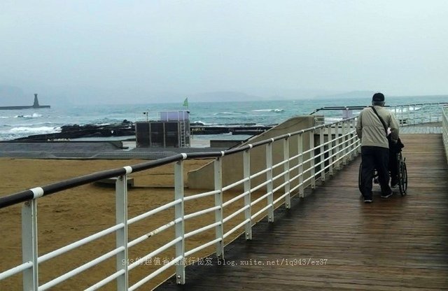 最省錢 離島 旅遊 和平島 台灣觀巴 一日遊 正濱漁港 彩虹小屋 阿根納造船廠 阿根納原住民餐廳 野柳地質公園 美觀園 海鮮餐廳 大埔硫磺溫泉商旅 評價 泡湯 早餐