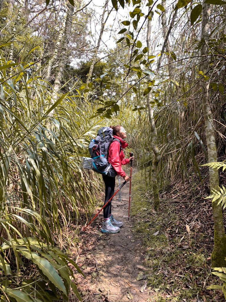 登山鞋推薦_Hoka One One : SKY KAHA