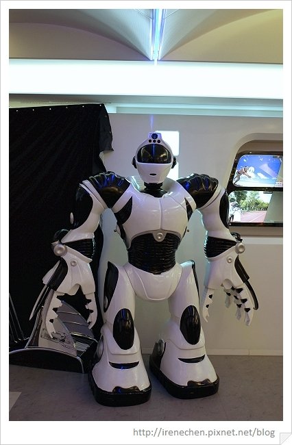 HK002-機器人.jpg