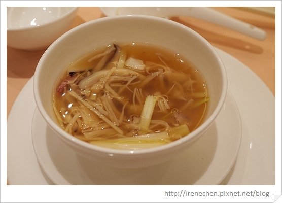HK522-鏞記酒家(三絲搖柱庚).jpg