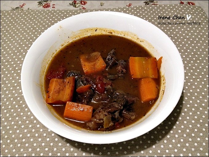 紅酒燉牛肉17.JPG