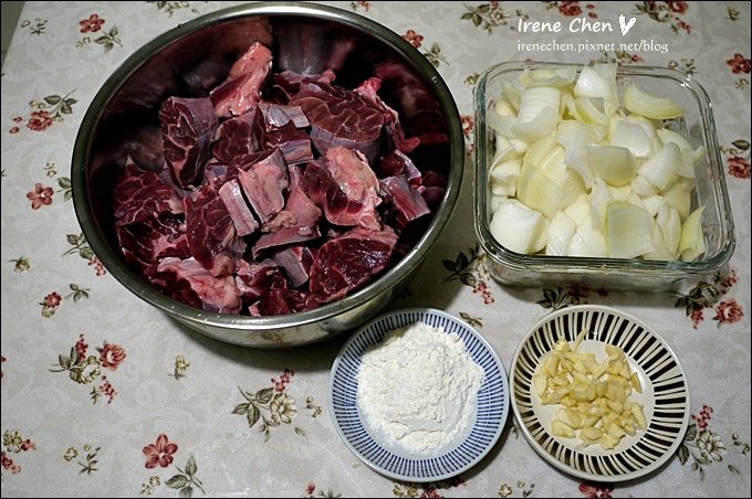 紅酒燉牛肉03.JPG