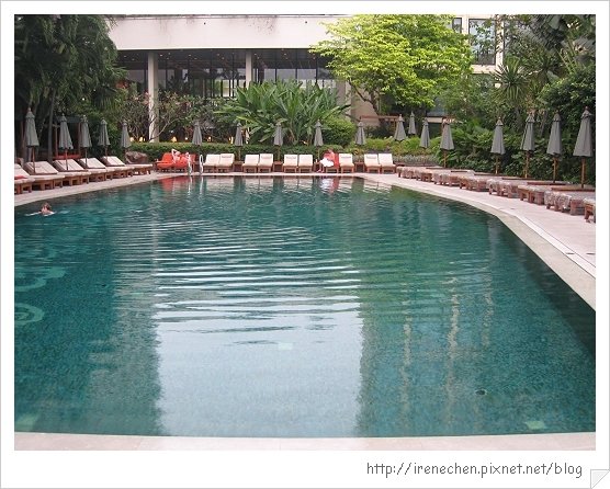 2010曼谷170-Oriental hotel泳池.jpg