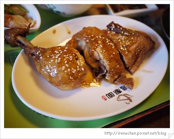 逸馨園17-蜜汁雞腿.jpg
