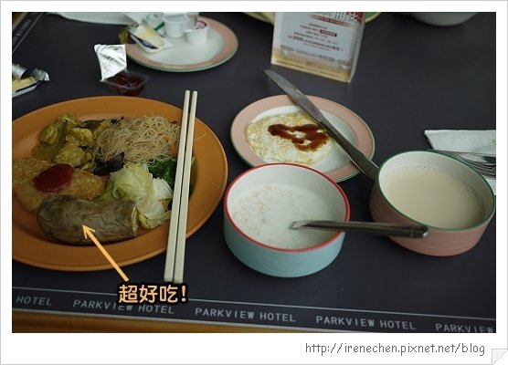 美侖飯店愛戀套房42-早餐.jpg