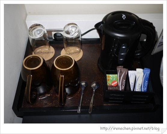 Bali82-ASTON飯店mini bar.jpg