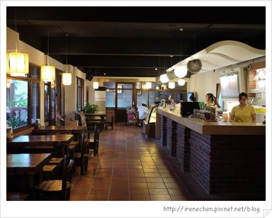 台北花卉村07-萊茵庭園咖啡室內.jpg