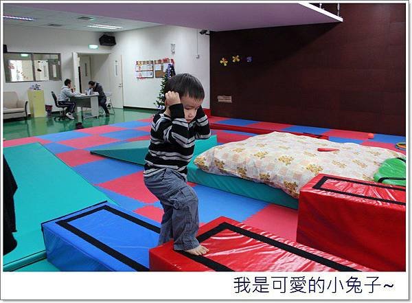 2Y6M 2011.12.25 體能課 八.JPG
