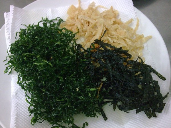 301E3-炸豆皮紫菜芥蘭菜絲(半成品).jpg