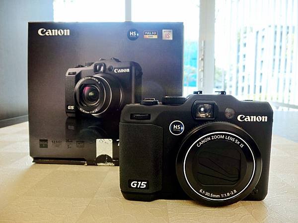 圖3 Canon G15相機與包裝盒