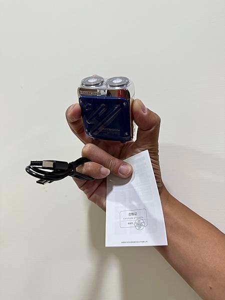 [生活/居家] 創維 | 行者雙刀頭電動刮鬍刀 超人爸爸推薦