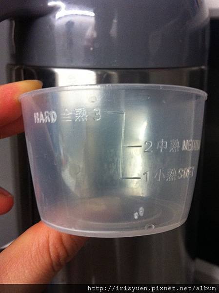 蒸蛋器附贈的量杯