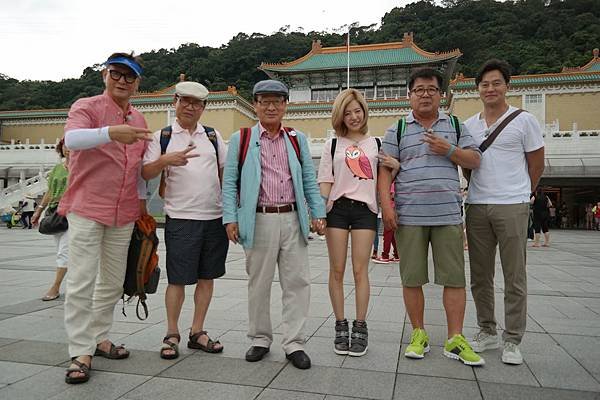 Grandpas Over Flowers_2s