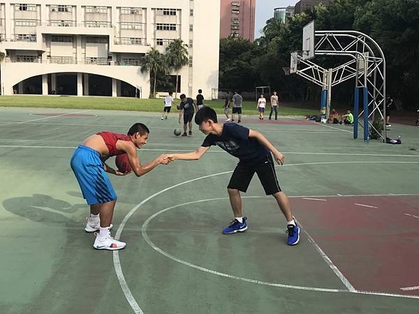 107永和天龍籃球練習🏀_200704_1.jpg