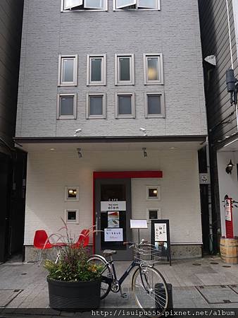 P1000381