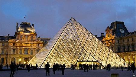 120323115638_louvre_624x351_ap