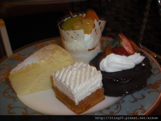 99.8.28首都飯店下午茶 013.jpg