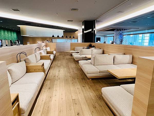《星盟金卡。世界貴賓室》2023.10 ★北海道新千歲機場★