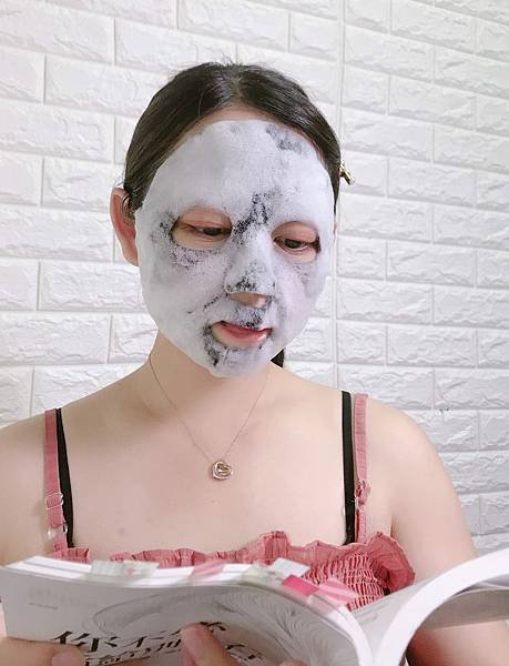 女人知己試用大隊、BEST FACE 黑科技潔淨瞬白泡泡面膜、會冒泡的面膜、含有傳明酸、傳明酸是衛福部核准的美白成分、明亮、白皙、美白、淨化毛孔、鎖水保濕、緊緻肌膚、白皙透亮、溫和去角質