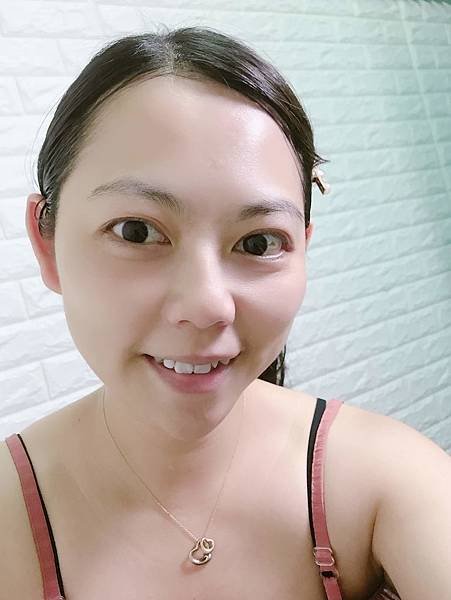 女人知己試用大隊、BEST FACE 黑科技潔淨瞬白泡泡面膜、會冒泡的面膜、含有傳明酸、傳明酸是衛福部核准的美白成分、明亮、白皙、美白、淨化毛孔、鎖水保濕、緊緻肌膚、白皙透亮、溫和去角質