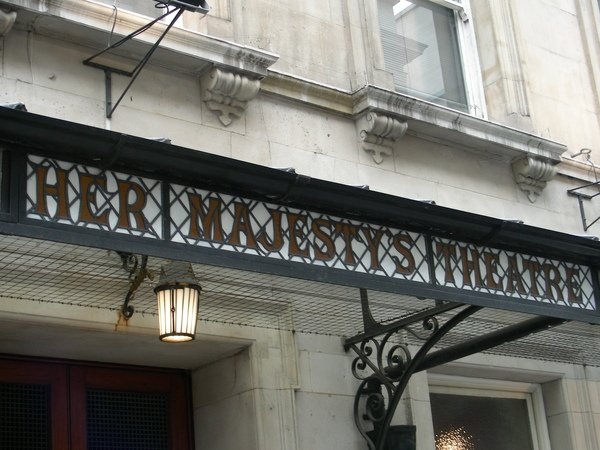 98LONDON 124-HER MAJESTY&apos;S THEATRE.JPG