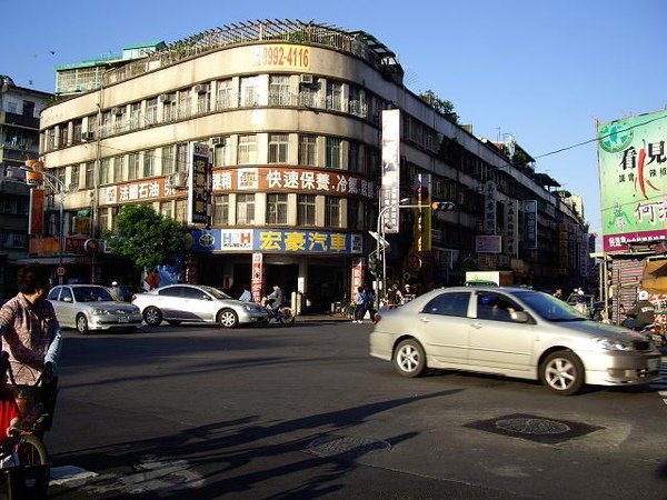 公園路金店面 (4).JPG