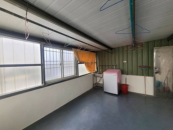 LINE_ALBUM_龍泉街125巷56號三樓2+1$12000，房東住1 (4).jpg