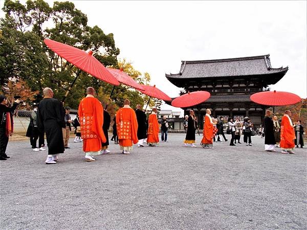 楓韻京都：華麗行列的仁和寺（二王門、御殿、南庭、北庭、五重塔