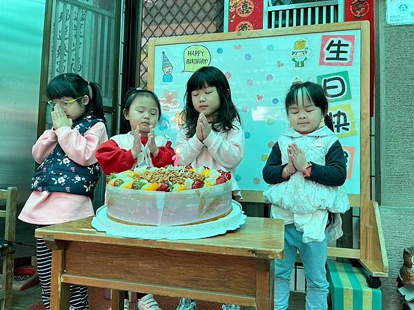 LINE_ALBUM_生日快樂🎁_230306_1.jpg
