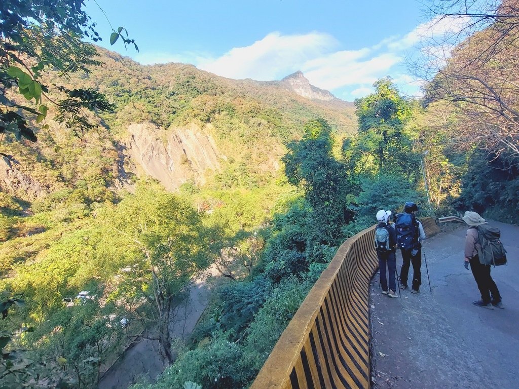 【苗栗泰安】水雲三星之鳥嘴山(上島山)