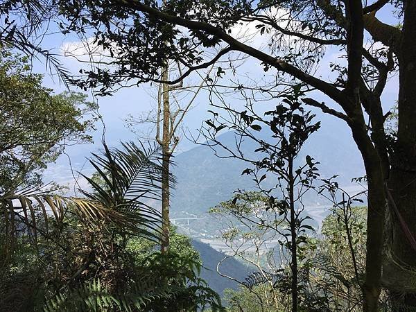 【屏東三地門】掰咖奮戰尾寮山