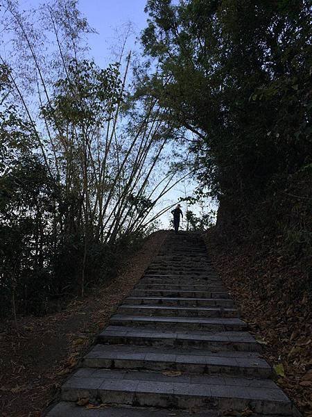 【屏東三地門】掰咖奮戰尾寮山