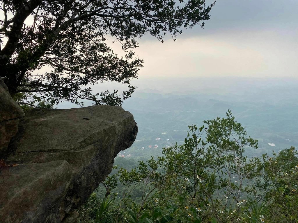 【台南南化】烏山南段:石松子山-紫竹寺-王爺崙山稜線來回