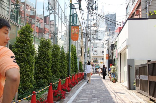 TOKYO&gt;&gt;DAY2~一定要吃一碗^^*山頭火拉麵(原宿店