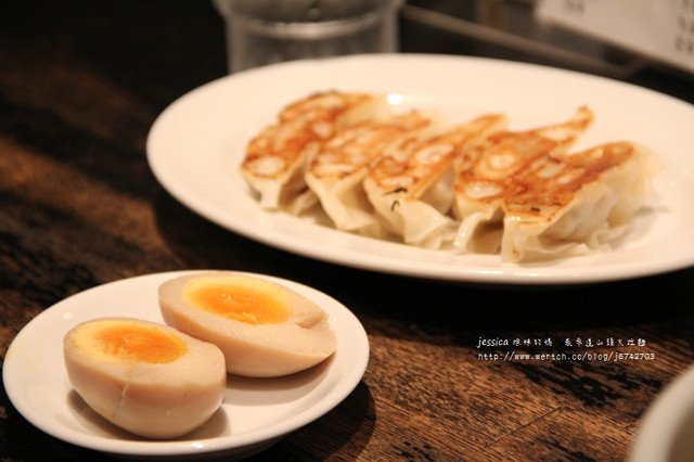 TOKYO&gt;&gt;DAY2~一定要吃一碗^^*山頭火拉麵(原宿店
