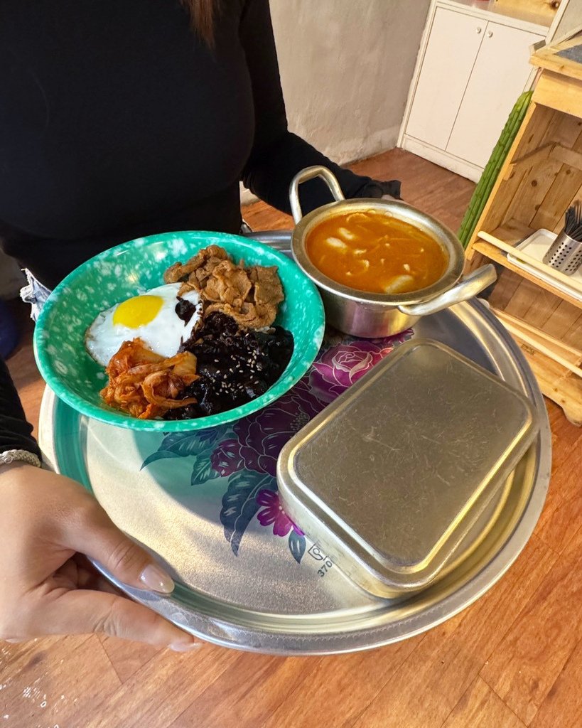 台南韓式料理推薦：韓湘辣年糕CP值超高，一餐平價吃飽飽！莫札