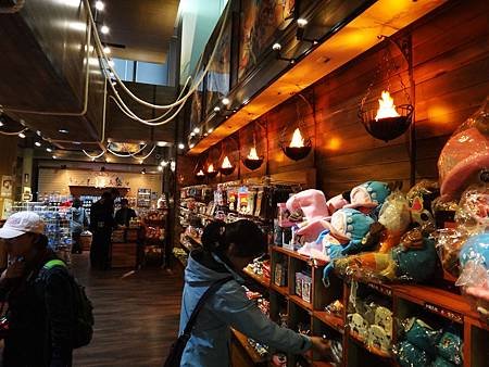 店裡一隅(2)