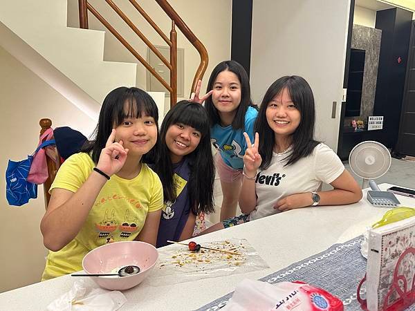 暑假。少女遊