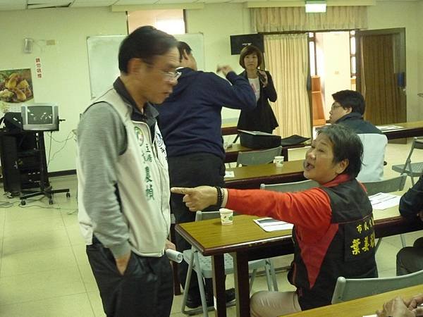 tn_2013.11.22金陵路五段(平東路至台66平面道路)拓寬說明會暨現場會勘(5)